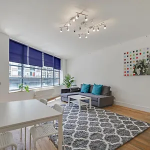 https://331-apartment-london.cambridgehotelsuk.com