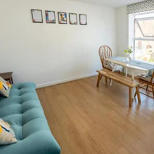 Pass The Keys Modern Stylish With Parking Bournemouth